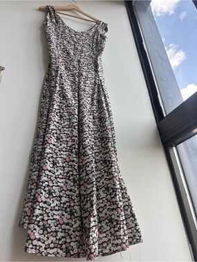 Floral Scoop-Neck Maxi Dress in Black and Pink